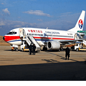江北航空空运航空快运业稳步发展的原因是什么？